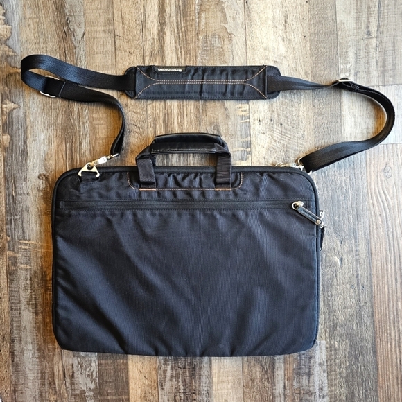 Brenthaven 16x12x1 Padded Laptop Shoulder Bag Black - Picture 3 of 7